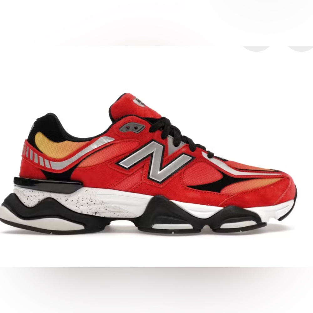 New Balance 9060 DTLR Fire Sign Iconic Sneaker-Gradeschool